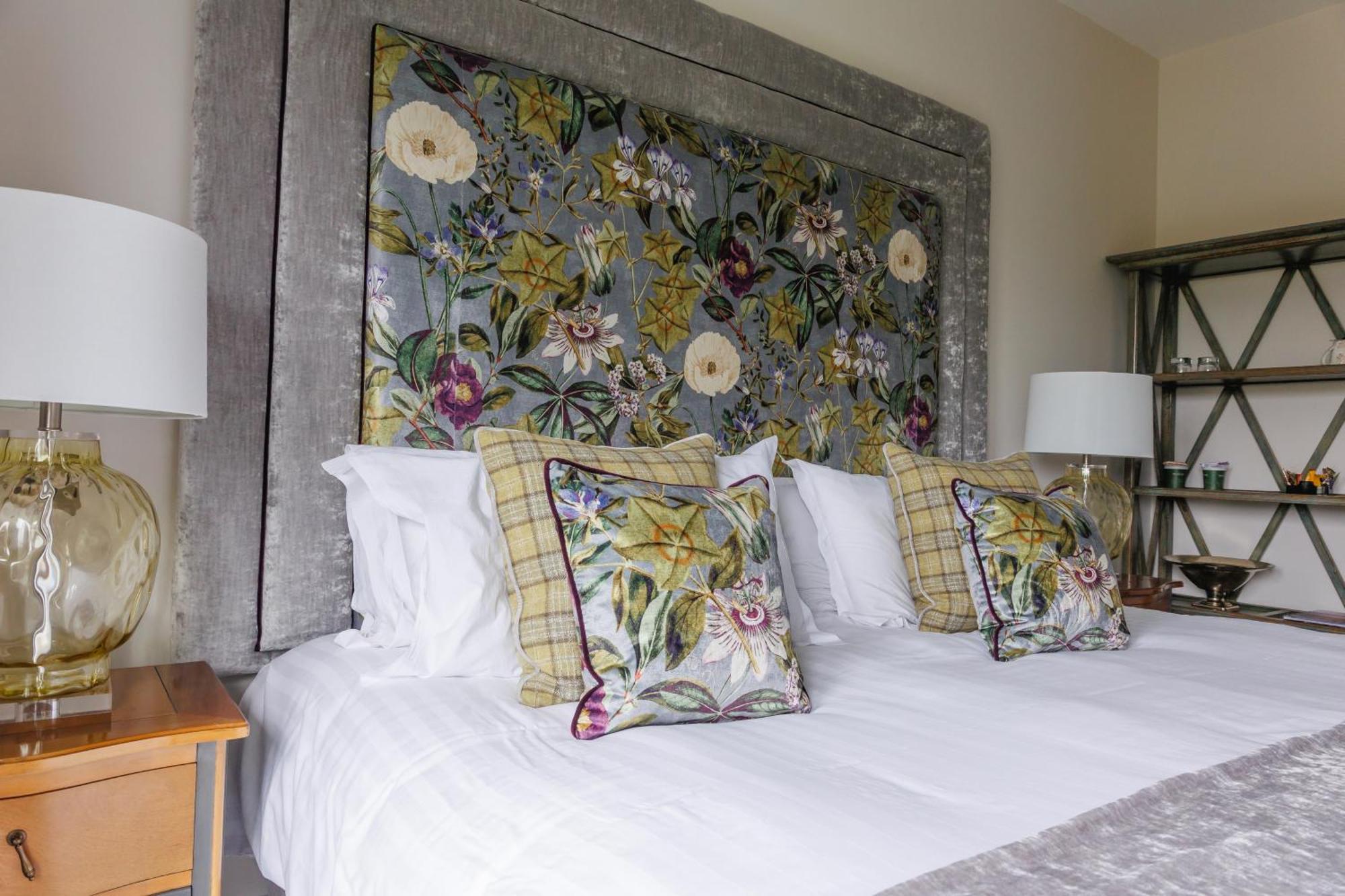 Hotel Peak Edge 4*