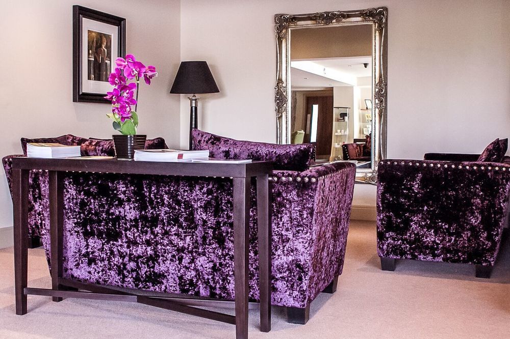 Peak Edge 4* Chesterfield