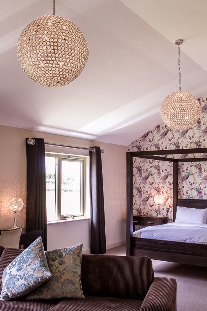 Peak Edge 4* Chesterfield